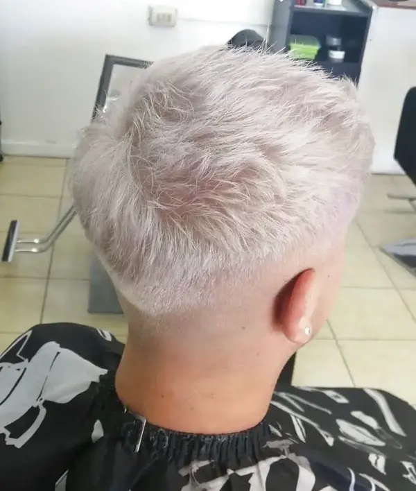 Base decolorada para color fantasía — Kaba Peluquería